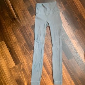 Lululemon Zoned In Tight 27” sz 2 blue charcoal